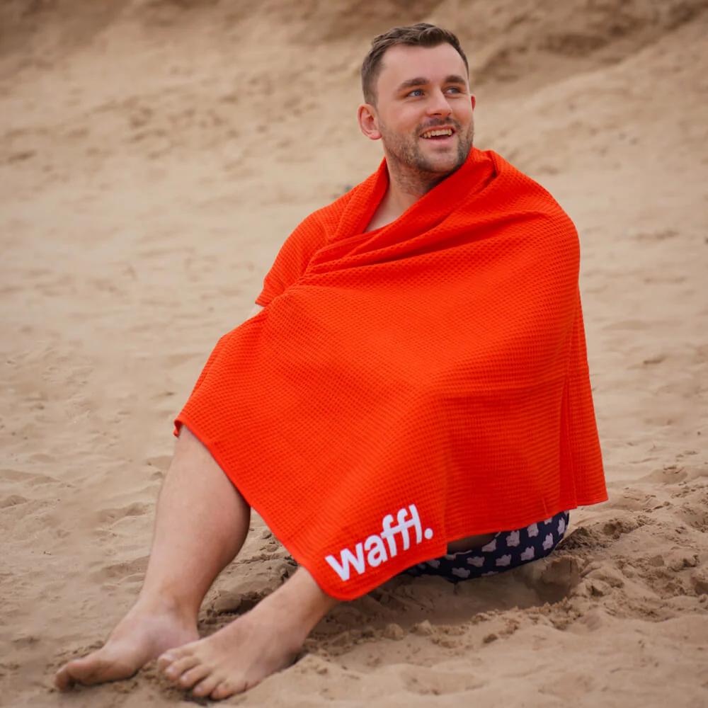 Red waffl towel - Image 4