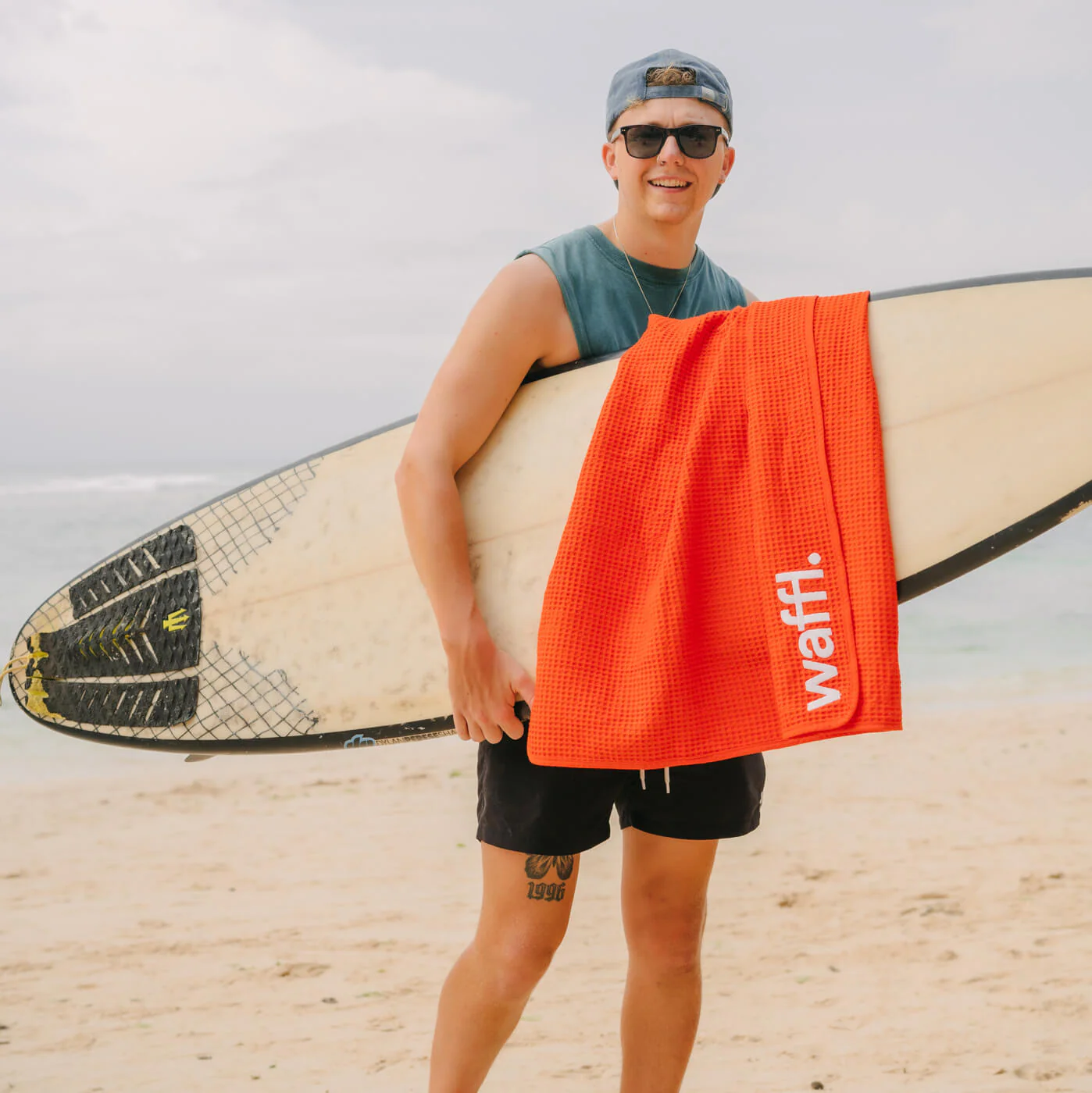 Red waffl towel - Image 6
