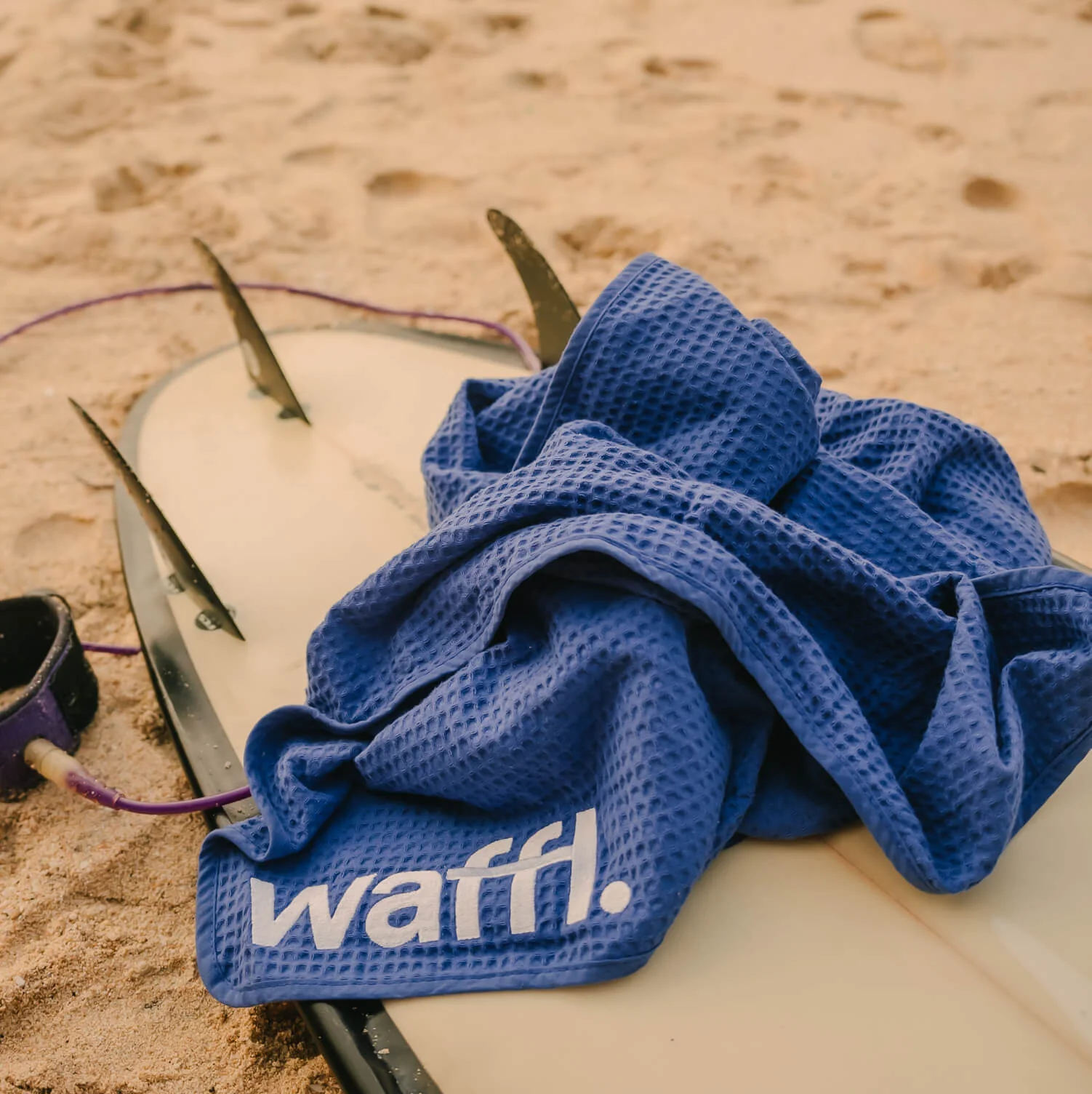 Royal Blue waffl towel - Image 5